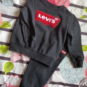 Boys Levi’s sweatsuit